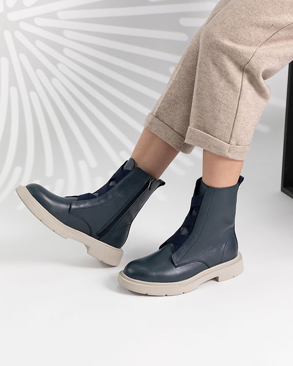 بوت زنانه برتونیکس 3030